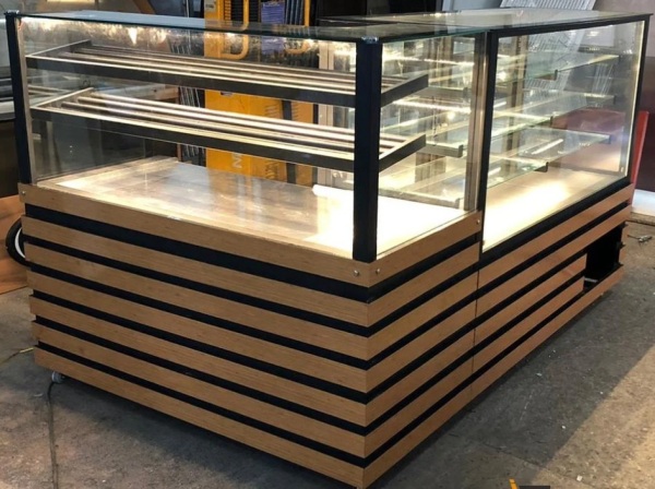 Cake & Pastry Display Unit